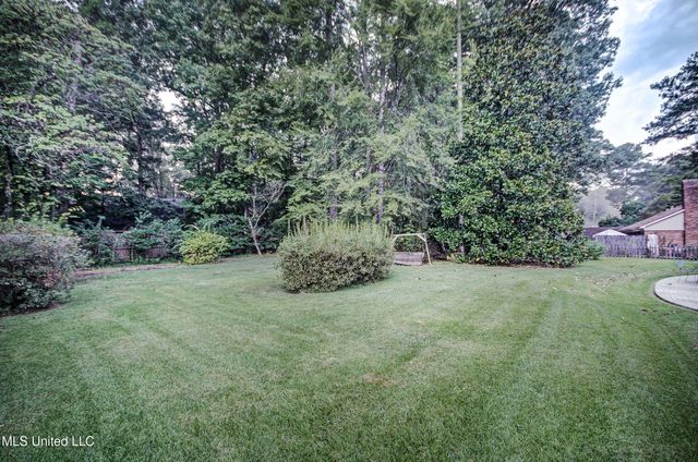 311 Glen Cove Road, Brandon, MS 39047