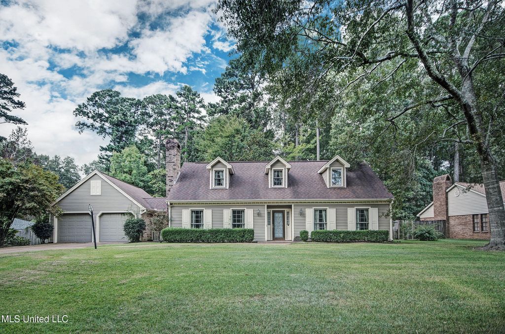 311 Glen Cove Road, Brandon, MS 39047