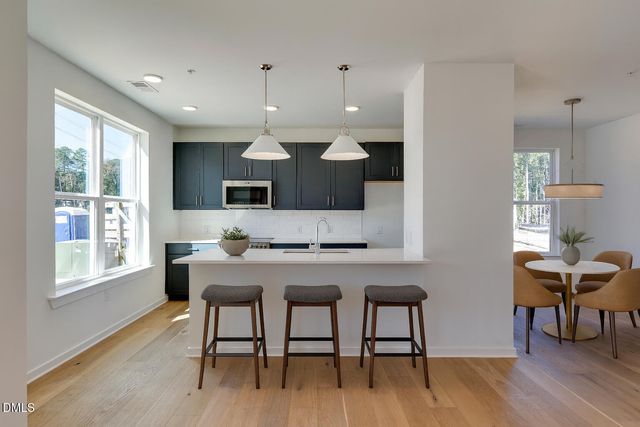 400 Blackwell Drive 101, Chapel Hill, NC 27514