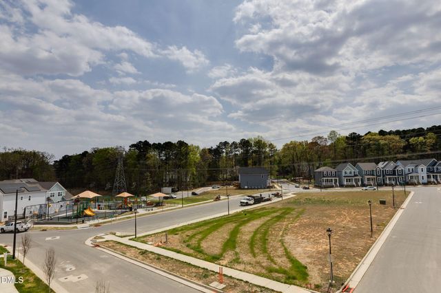 400 Blackwell Drive 101, Chapel Hill, NC 27514