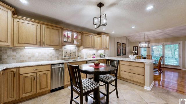 26 Meadow Links Dr., Paducah, KY 42001