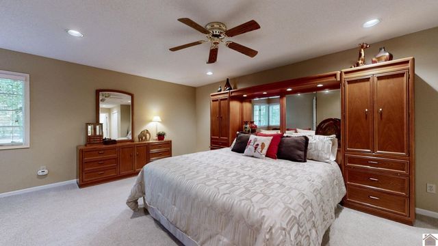 26 Meadow Links Dr., Paducah, KY 42001