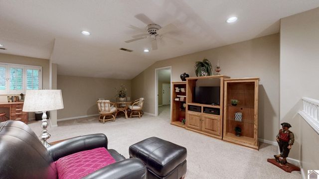 26 Meadow Links Dr., Paducah, KY 42001