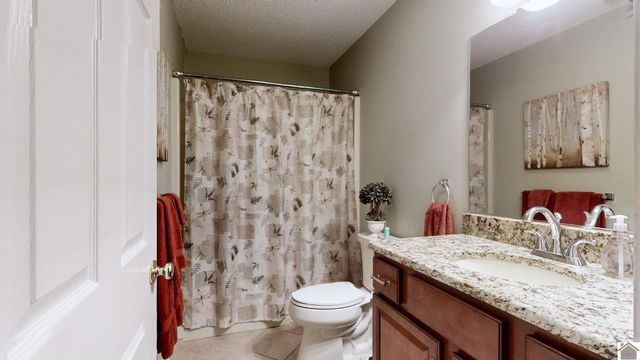 26 Meadow Links Dr., Paducah, KY 42001