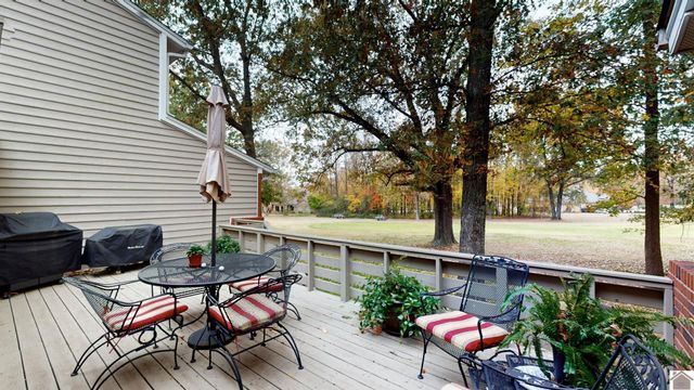 26 Meadow Links Dr., Paducah, KY 42001