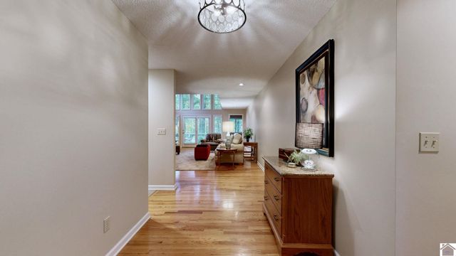 26 Meadow Links Dr., Paducah, KY 42001