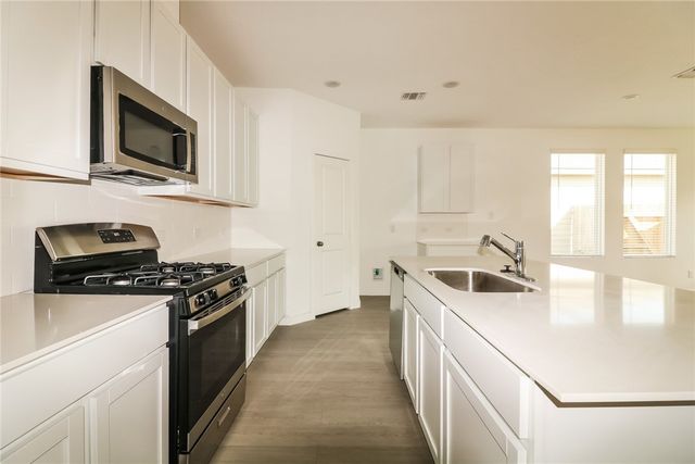 7829 Wonder Woman Dr, Corpus Christi, TX 78414