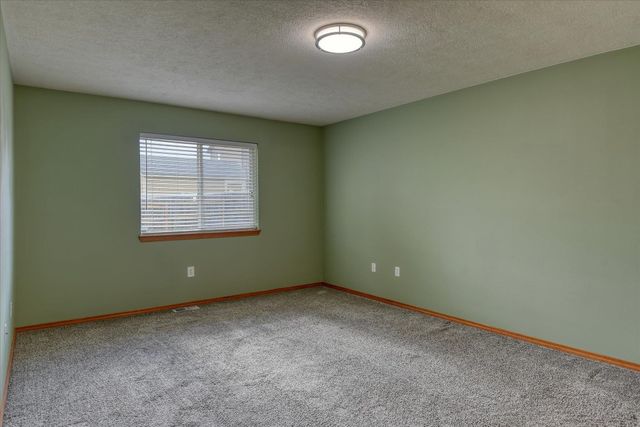 716 E Bonnie Lynn Ln, Colbert, WA 99005