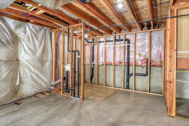 716 E Bonnie Lynn Ln, Colbert, WA 99005