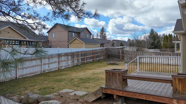 716 E Bonnie Lynn Ln, Colbert, WA 99005