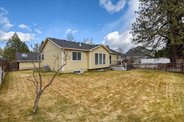 716 E Bonnie Lynn Ln, Colbert, WA 99005