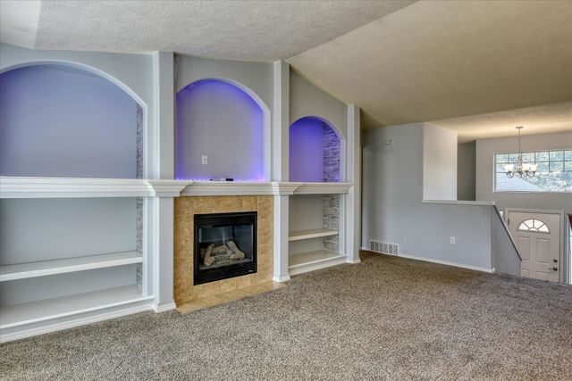 716 E Bonnie Lynn Ln, Colbert, WA 99005