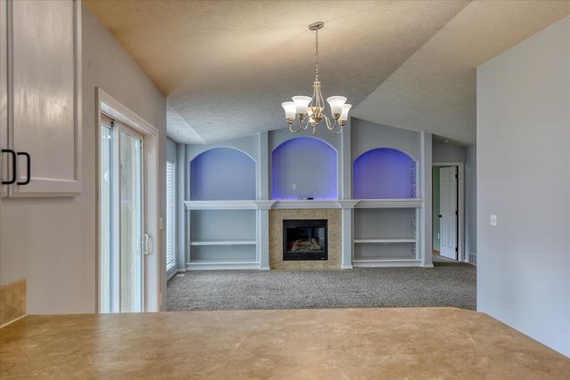 716 E Bonnie Lynn Ln, Colbert, WA 99005