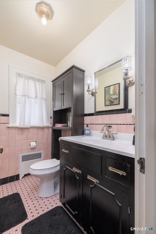 5 Hillcrest Avenue, Naugatuck, CT 06770