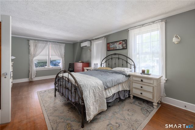 5 Hillcrest Avenue, Naugatuck, CT 06770