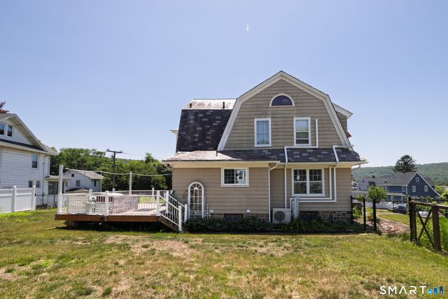 5 Hillcrest Avenue, Naugatuck, CT 06770