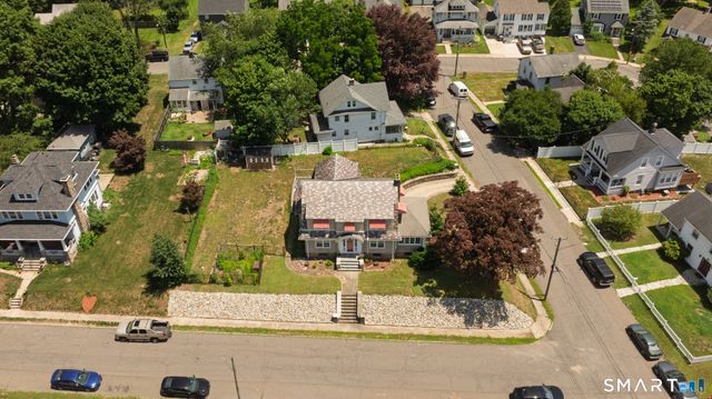 5 Hillcrest Avenue, Naugatuck, CT 06770