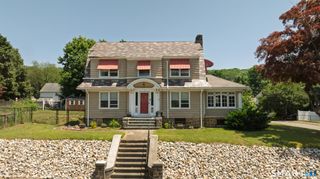5 Hillcrest Avenue, Naugatuck, CT 06770