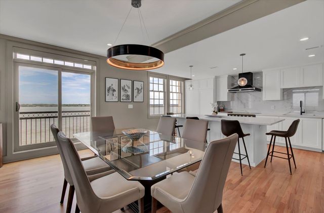 1 King Street Apt 607, Charleston, SC 29401