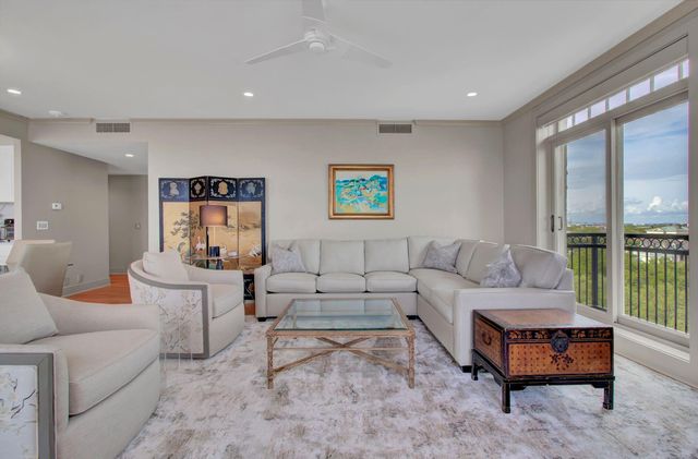 1 King Street Apt 607, Charleston, SC 29401