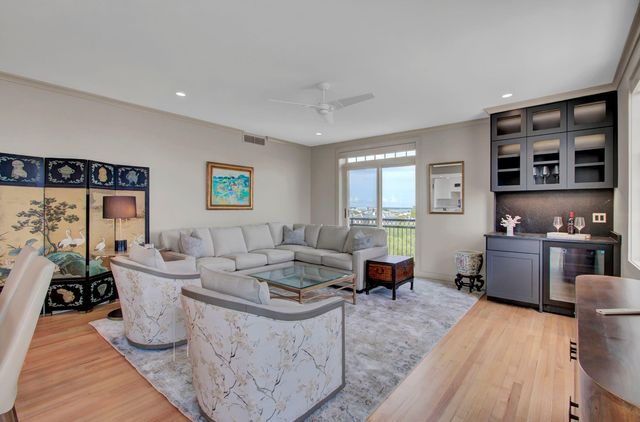 1 King Street Apt 607, Charleston, SC 29401