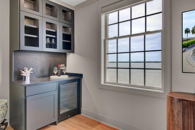 1 King Street Apt 607, Charleston, SC 29401