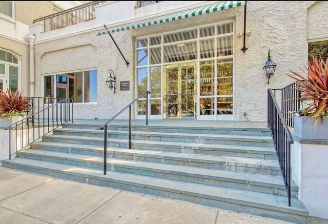 1 King Street Apt 607, Charleston, SC 29401