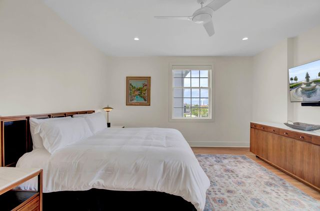 1 King Street Apt 607, Charleston, SC 29401