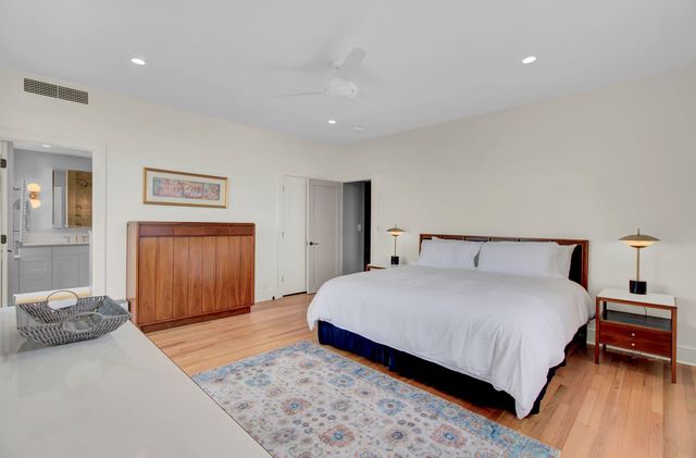 1 King Street Apt 607, Charleston, SC 29401