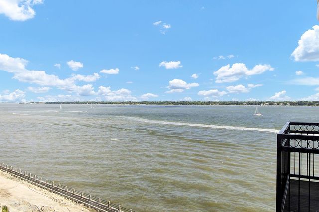 1 King Street Apt 607, Charleston, SC 29401