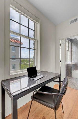 1 King Street Apt 607, Charleston, SC 29401
