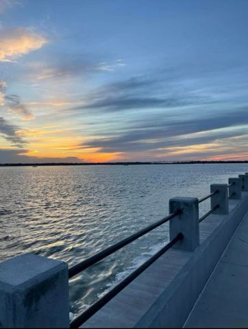 1 King Street Apt 607, Charleston, SC 29401