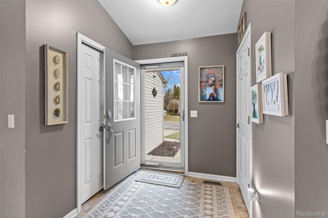 10140 Fieldway Trail, Grand Blanc Charter Township, MI 48442