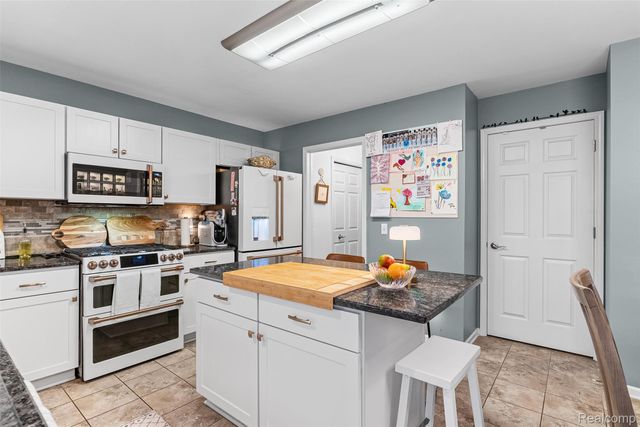 10140 Fieldway Trail, Grand Blanc Charter Township, MI 48442