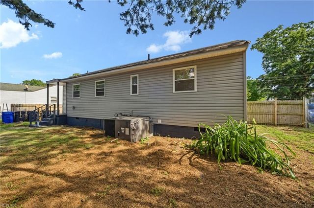 300 Dwight DR, Portsmouth, VA 23704