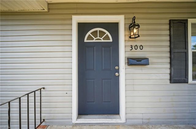 300 Dwight DR, Portsmouth, VA 23704