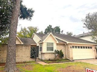 15427 Swan Creek Drive, Houston, TX 77095