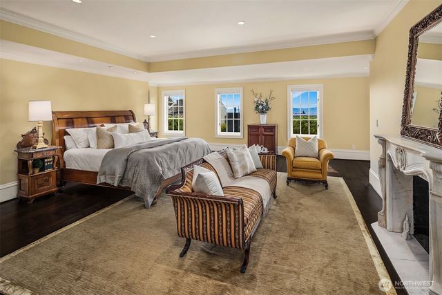 623 W Highland Drive, Seattle, WA 98119