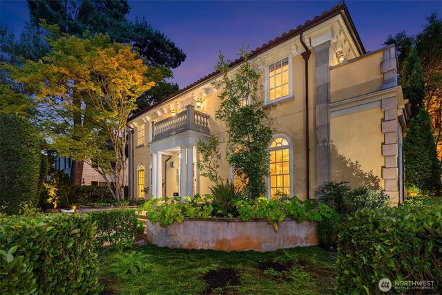 623 W Highland Drive, Seattle, WA 98119