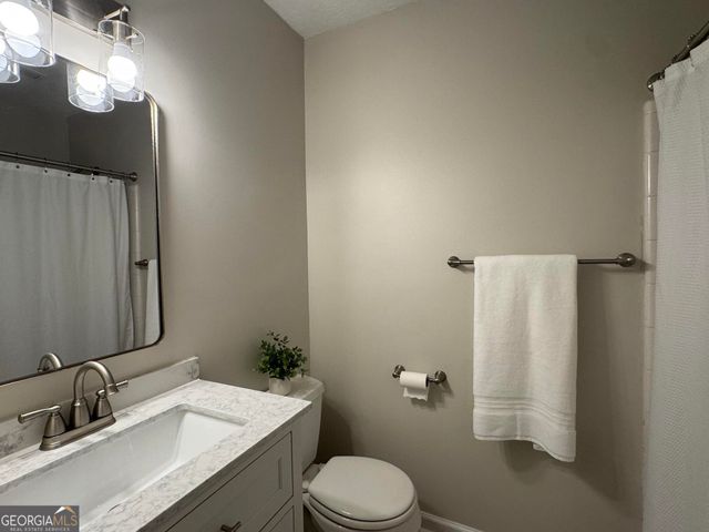 385 Tyson Circle, Roswell, GA 30076