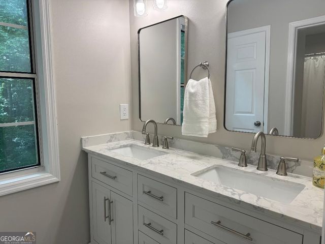 385 Tyson Circle, Roswell, GA 30076