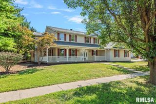 700 COUNTRY MEADOWS Drive, Springfield, IL 62702