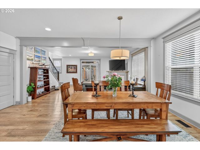 14713 CATALPA Way, Oregon City, OR 97045