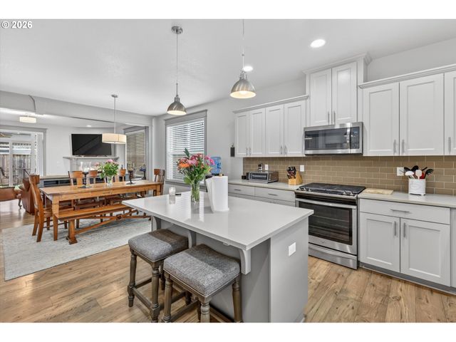 14713 CATALPA Way, Oregon City, OR 97045