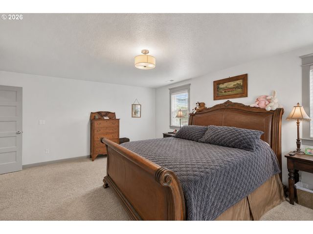 14713 CATALPA Way, Oregon City, OR 97045