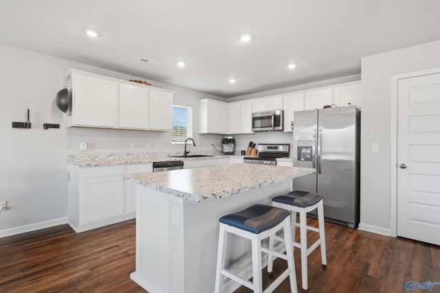1643 Simmons Street SE, Cullman, AL 35055