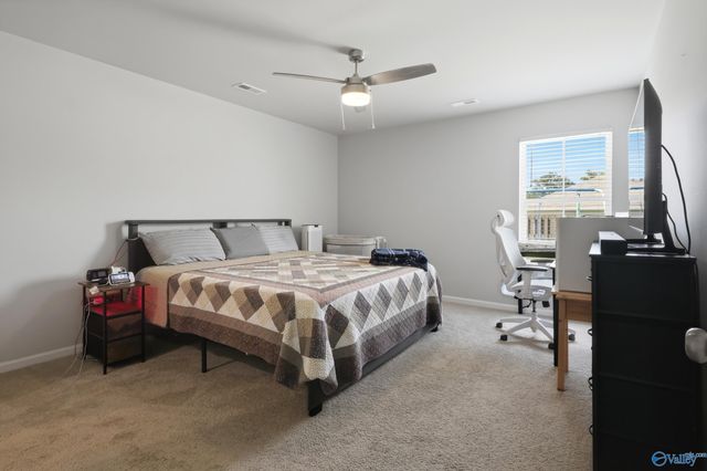 1643 Simmons Street SE, Cullman, AL 35055