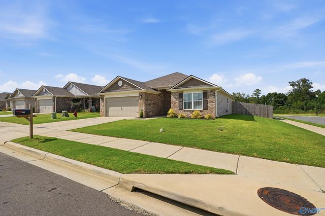 1643 Simmons Street SE, Cullman, AL 35055