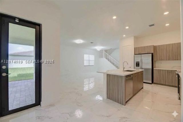 17552 SW 46th St 1, Miramar, FL 33029