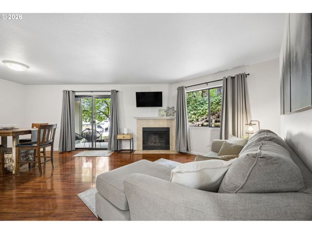 10220 Se TALBERT St, Clackamas, OR 97015